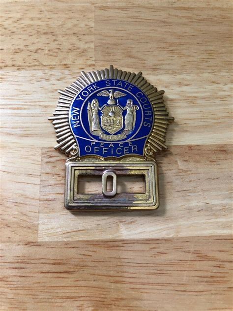 「16 - NYPD BADGES METAL DIVERS」おしゃれまとめの人気アイデア｜Pinterest｜Alain B.