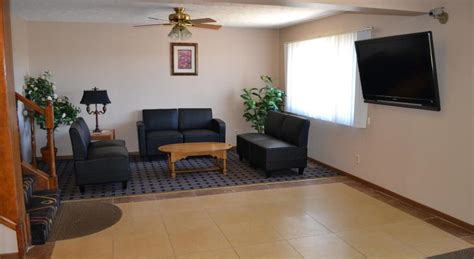 Sky Lodge Inn & Suites - Delavan in Delavan (WI) - See 2023 Prices