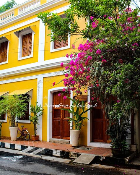 Pondicherry's White Town has beautiful architecture. Colourful houses ...