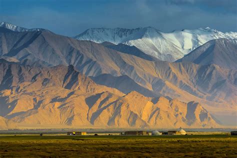 Muztagh Ata | 7546m - Himalaya Alpine Guides རླུང