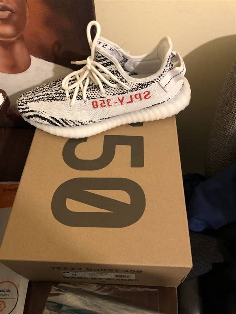 adidas Yeezy Boost 350 V2 Zebra | Kixify Marketplace