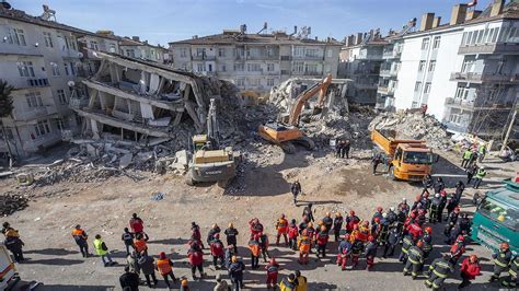 Türkiye deprem bölgeleri nerelerdir? Türkiye deprem risk haritası: Hangi iller deprem bölgesi?