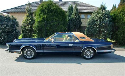 1977 Lincoln Mark V Bill Blass Edition | CLASSIC CARS TODAY ONLINE