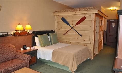 Six Flags Great Escape Lodge & Indoor Waterpark Deal of the Day | Groupon