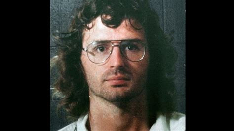 Waco cult: How David Koresh persuaded 30 Britons to join - BBC News