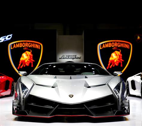 Gold Lamborghini Veneno Wallpaper