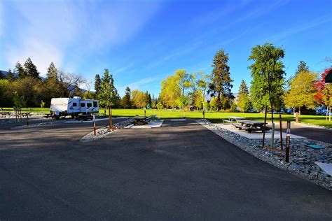 Lake Chelan State Park Campsite | Washington state parks, State parks ...