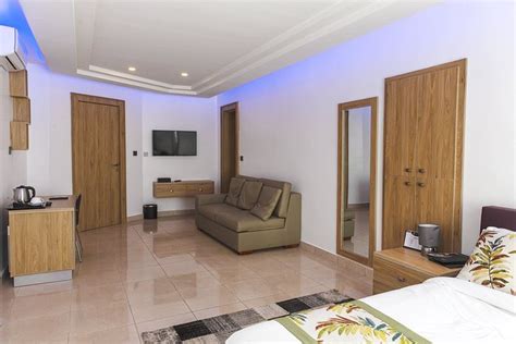 GH LUXURY HOTEL AND LOUNGE - Lodge Reviews (Jos, Nigeria)