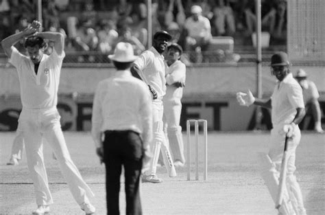 Viv Richards takes a pause | ESPNcricinfo.com