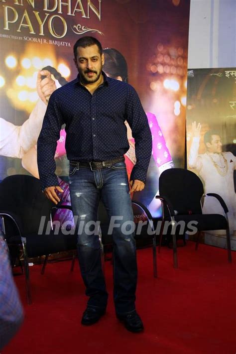 Salman Khan at Press Meet of Prem Ratan Dhan Payo Photo