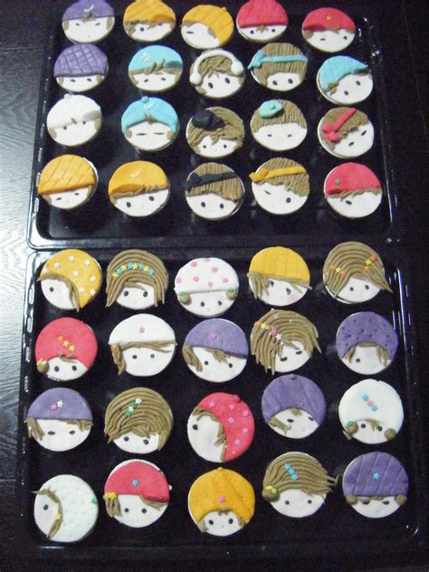 ~~~Ecupcakes~~~: Cute Face Cupcakes