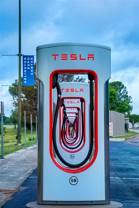 How many charging methods does Tesla have?