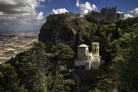 A castle in Erice, Sicily | Peter Barrien Photography