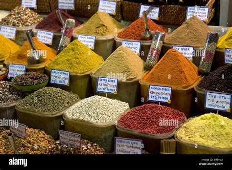 Spice Bazaar Istanbul Turkey Stock Photo - Alamy