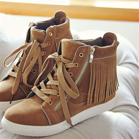 The Moccasin Sneakers, Sweet Fringe Moccasin Sneakers from Spool No.72 ...