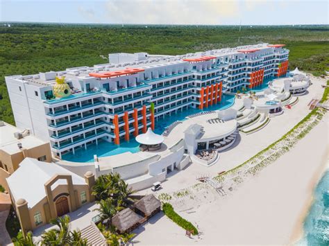 NickALive!: Nickelodeon Hotels & Resorts Riviera Maya Now Open for the Ultimate Family Vacation