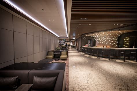 Singapore Airlines Unveils New Lounges at Changi Airport - Bloomberg