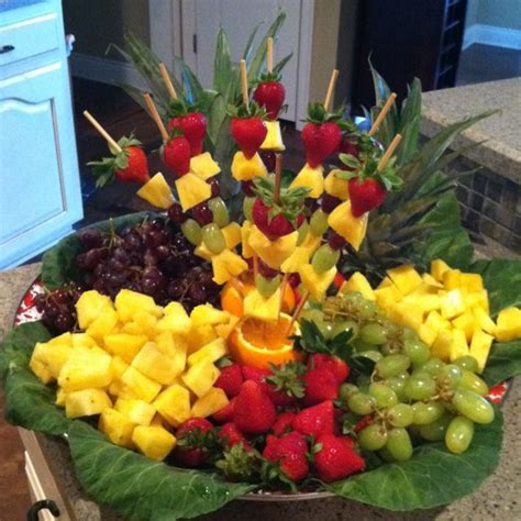 Fruit tray, Food garnishes, Fruit recipes