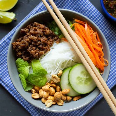 Vietnamese Noodle Bowl | Cardamom & Coconut