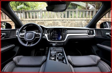 2021 Volvo S60 T5 R-Design Facelift - Volvo Review Cars