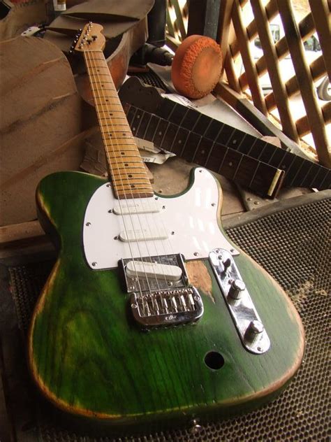 The "Francis Rossi" Replica - The Guitar Repairers