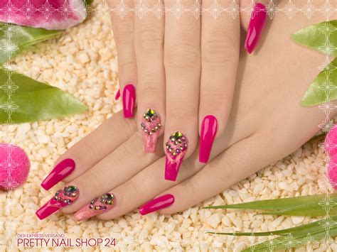 #magenta #neon #nailart #nails Mit dem Jolifin Farbgel neon-magenta (Art.-Nr.: 8019) und ...