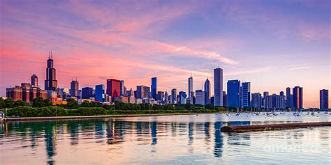 Panorama Of Chicago Skyline From Shedd Aquarium - Chicago Illinois ...