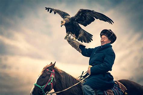 Golden Eagle hunting - Kyrgyzstan Tourism