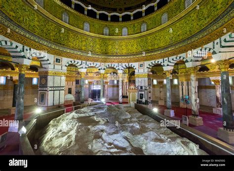 Dome of the rock interior jerusalem hi-res stock photography and images - Alamy