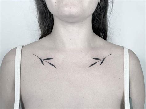 Aggregate 80+ minimalist leaf tattoo super hot - in.coedo.com.vn