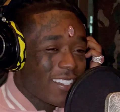 Rapper Lil Uzi Vert Gets A $31 Million Pink Diamond Implanted In His Forehead | RITZ