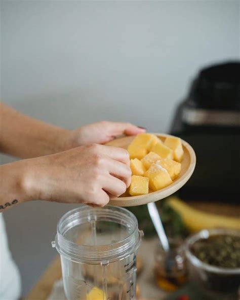 Mango Storage Tips & Delicious Mango Smoothie Recipe