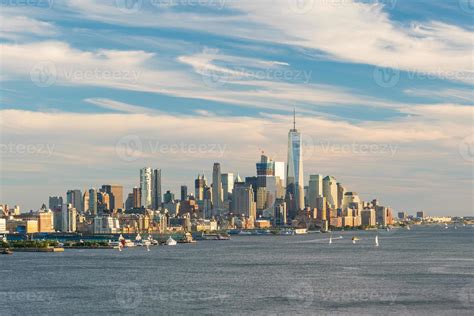 Downtown Manhattan skyline at sunset 11103291 Stock Photo at Vecteezy