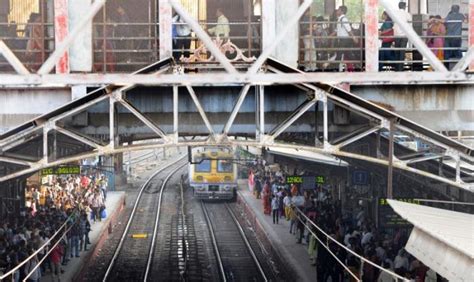 Eighteen-point solution to the growing problems at Dadar station