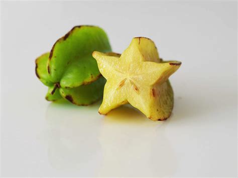 Star Fruit (Carambola) for Babies - First Foods for Baby - Solid Starts