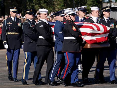 George H.W. Bush Funeral: See All Memorials And Tributes (Photos ...