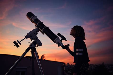 How Does a Telescope Work? - Optics Mag