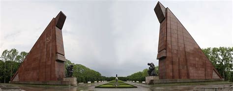 A Visit To The Soviet War Memorial In Berlin’s Treptower Park