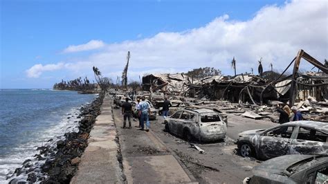 Death toll at 80 as Lahaina reopens to residents