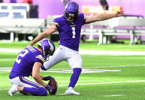 Vikings’ offense struggles again in ugly 12-10 preseason loss to Colts – Twin Cities