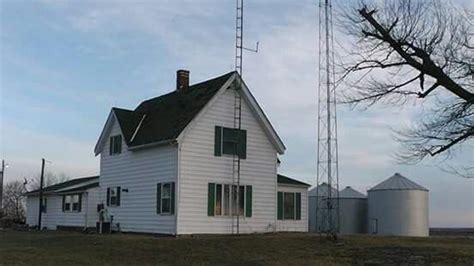 Fowler Indiana farm house -haunted | House styles, Old buildings, House