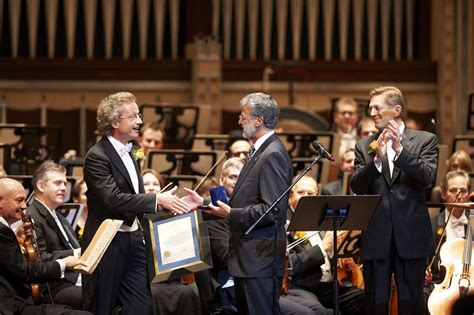 Cleveland Orchestra music director receives key to the city - cleveland.com