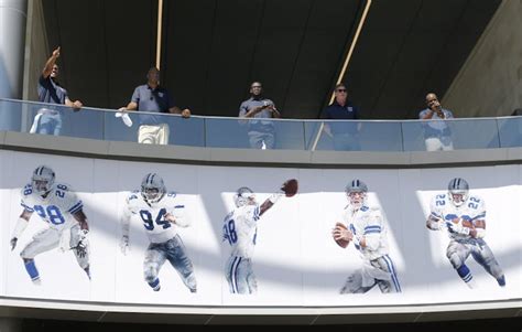 Dallas Cowboys: Photos: All stars on hand for Dallas Cowboys' unveiling ...