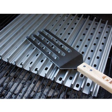 Best Grill Grates of 2021 – Ultimate Round-up