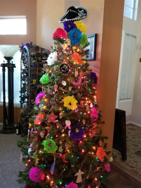 Pin by Sylvia Franco on xmas tree | Mexican christmas, Mexican christmas decorations, Valentine tree