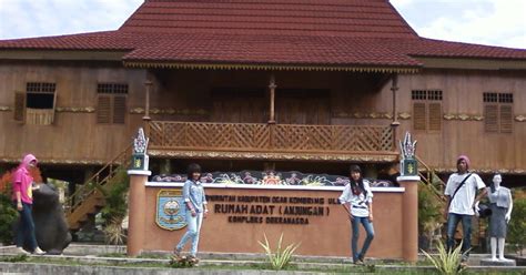 GALERY GEENOZTAA: RUMAH ADAT OGAN KOMERING ULU