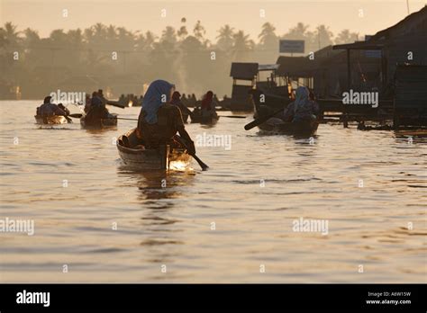 Floating market near Banjarmasin, South-Kalimantan, Borneo, Indonesia Stock Photo - Alamy