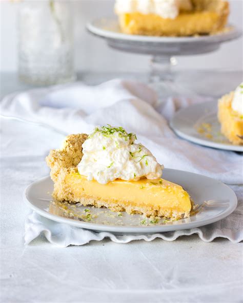 Creamy Lemon Pie with Saltine Cracker Crust ⋆ Growing Up Cali