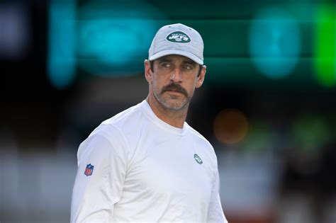 No need for Jets' Aaron Rodgers to play much in preseason