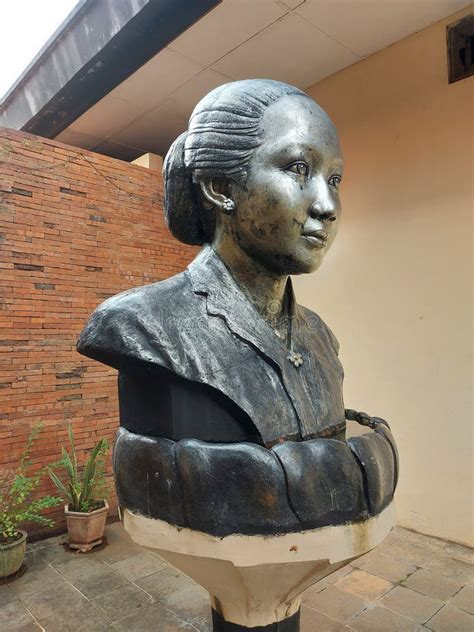 RA Kartini s statue editorial stock image. Image of java - 216319389